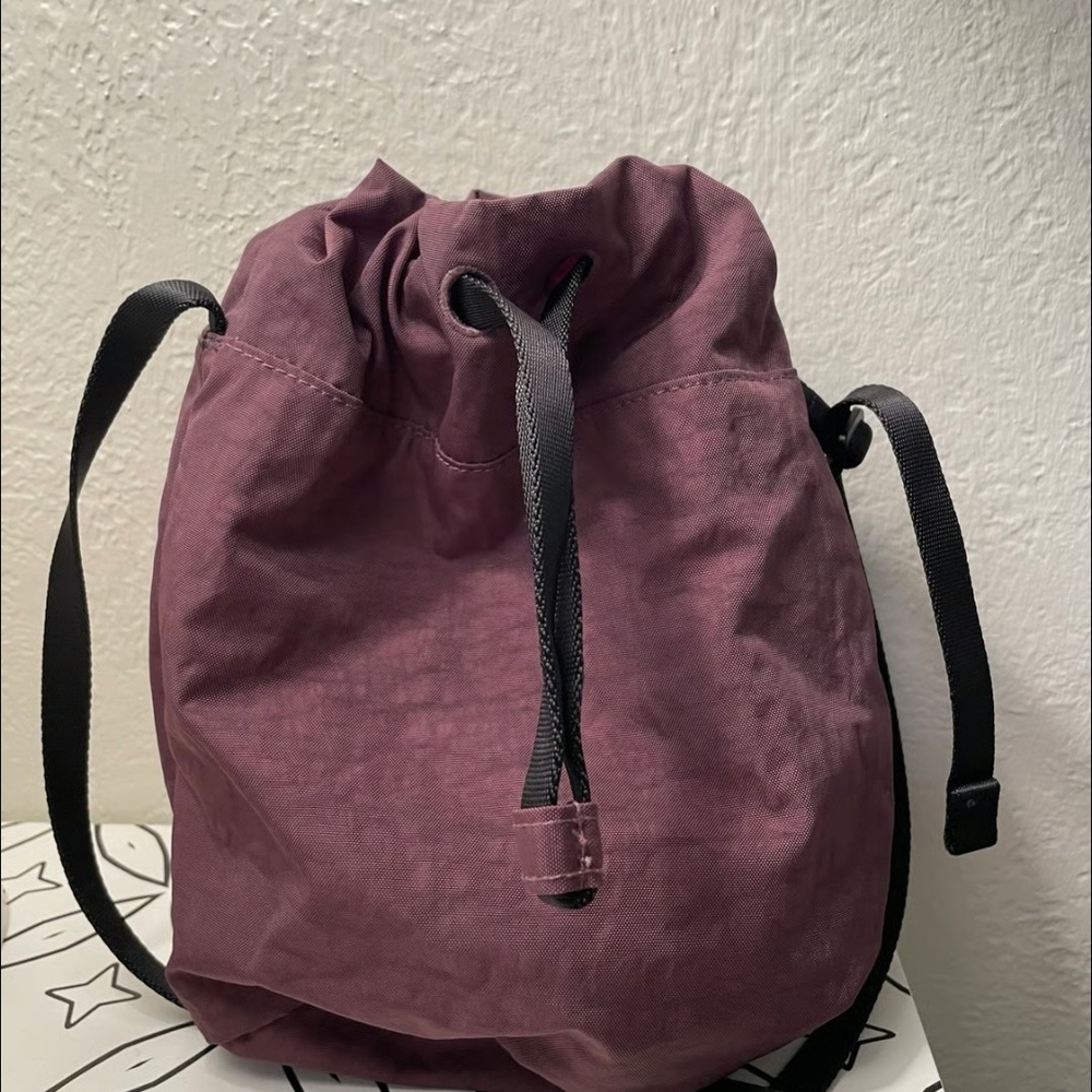 BAGGU Plum Big Bucket Bag